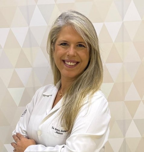 Retrato de Dra. Camila de Almeida Sampaio