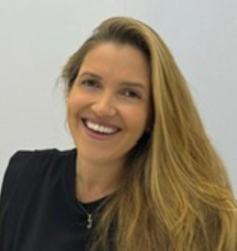 Retrato de Juliana Komel Oliveira